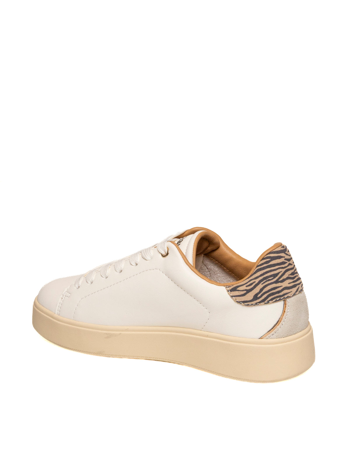 Sneaker in pelle Blauer vista da tre quarti con inserto zebrato sul tallone