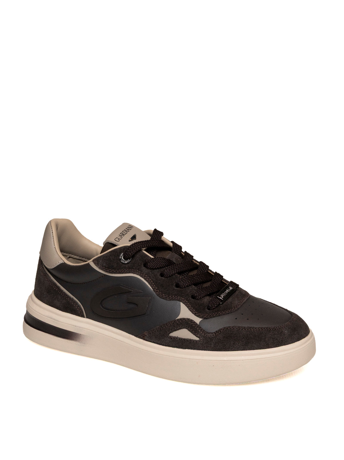Sneaker in pelle e camoscio testa di moro Guardiani vista tre quarti anteriore