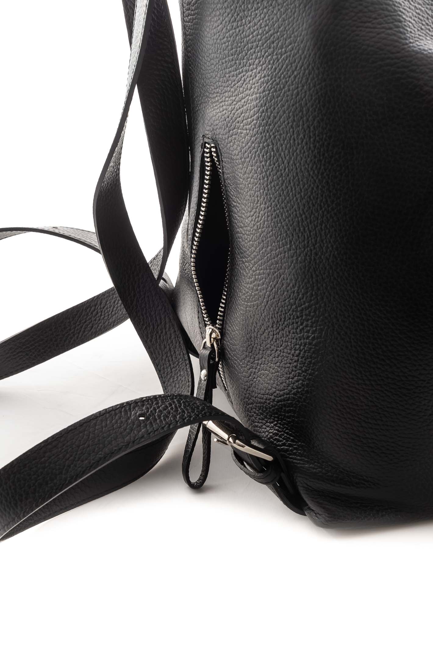 cervo leather backpack Bottega Veneta Ivory the Cervo rucksack Multi-pocket Deerskin Leather Backpack Beige