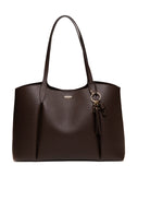 Borsa shopper Melody marrone GUESS con logo dorato e charm vista frontale