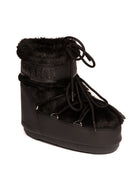 Doposci Icon Low in pelliccia sintetica nera Moon Boot, vista tre quarti frontale